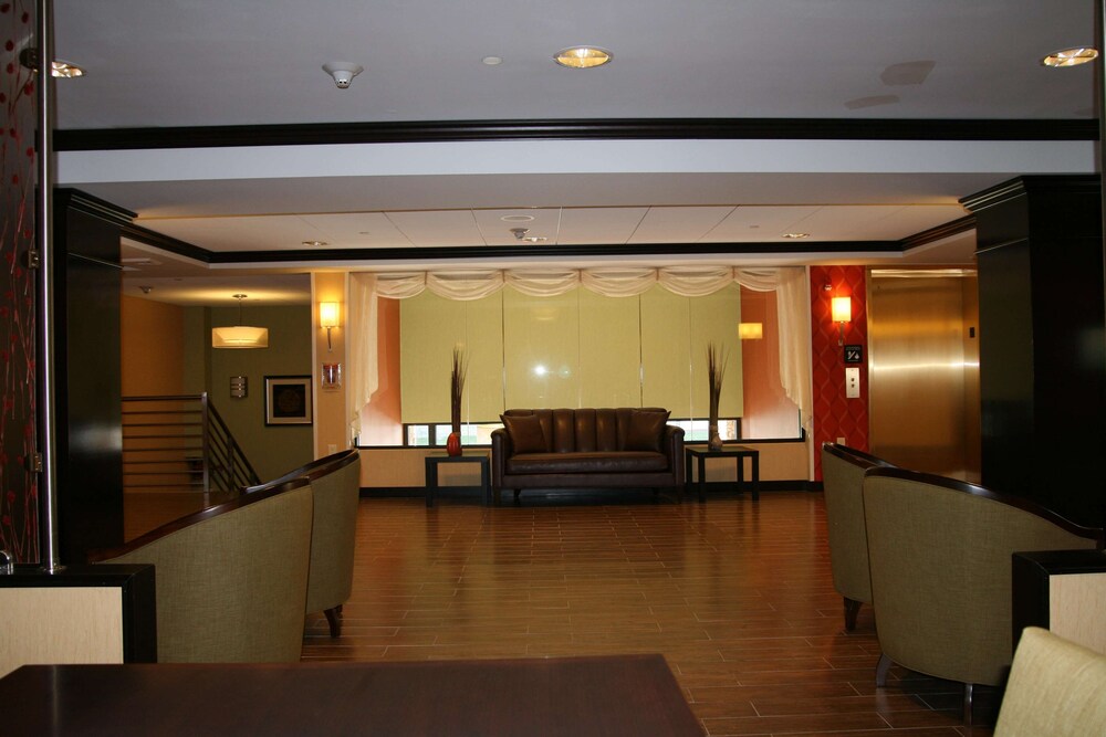 Hampton Inn Jericho Westbury - photo 65