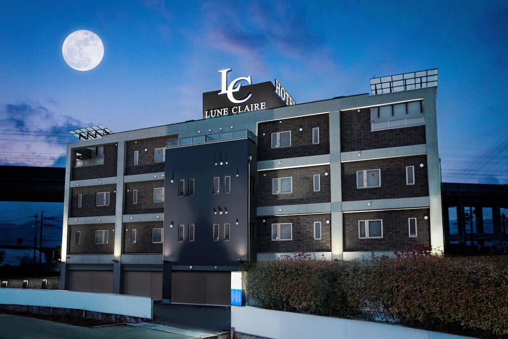 Hotel Lune Claire in Chikuma, Japan