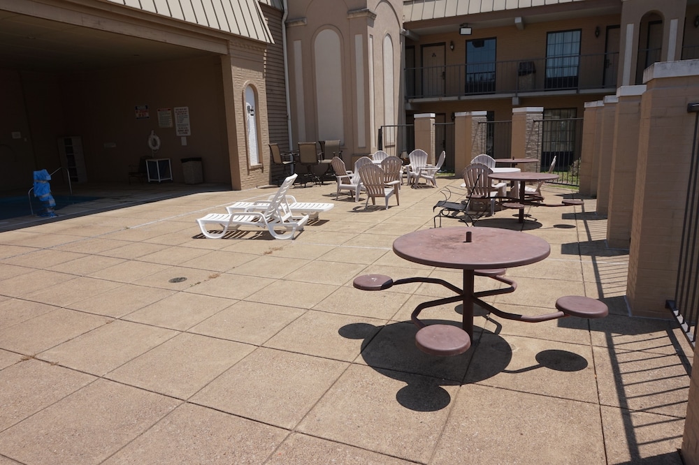 1 Life Studio and Suites - photo 29