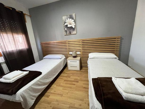 Matias Rooms — hotel in Sarria