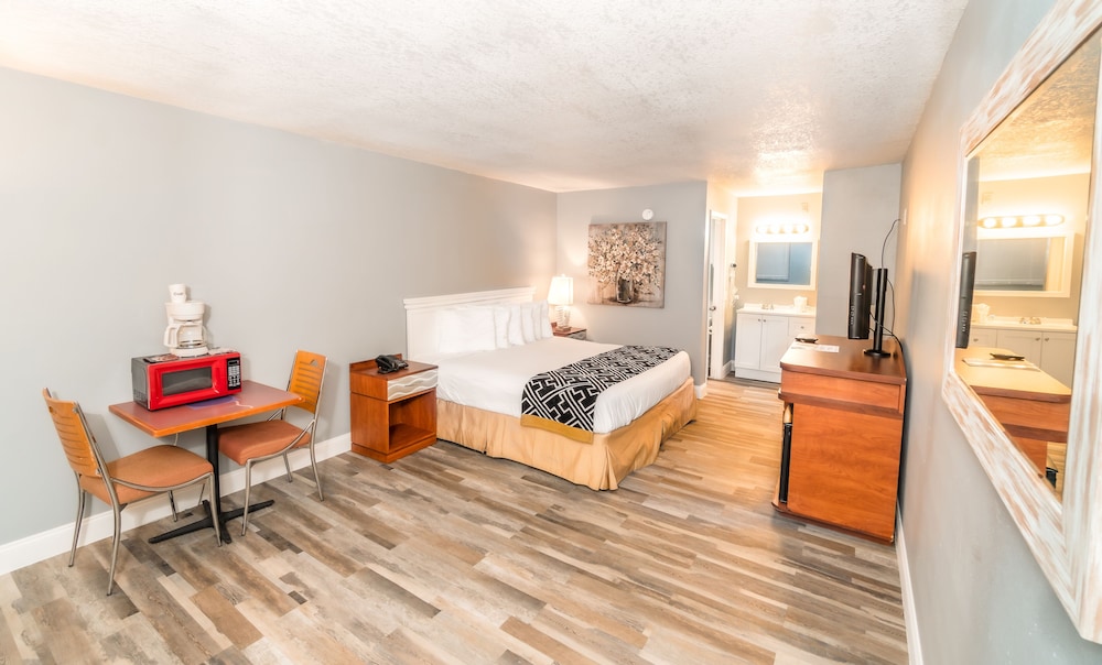 Sunshine Inn - photo 9
