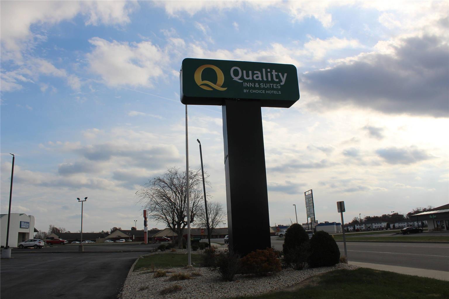 Quality Inn and Suites University Area - photo 4