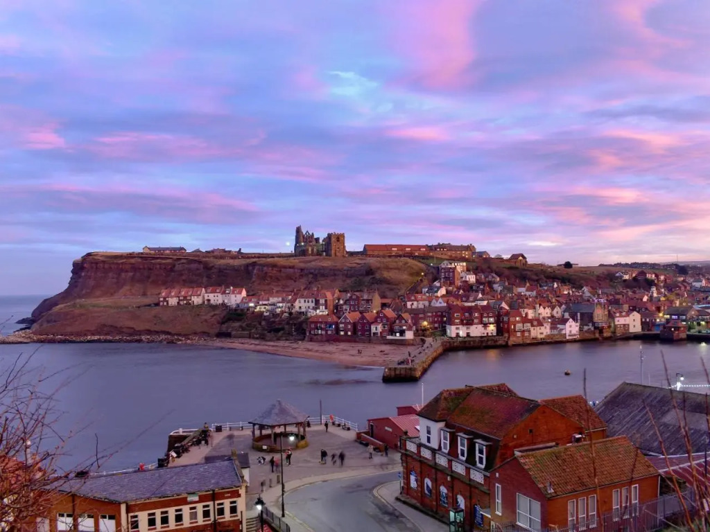 Cobweb Cottage — 4-Star Luxury Hotel in Whitby, United Kingdom