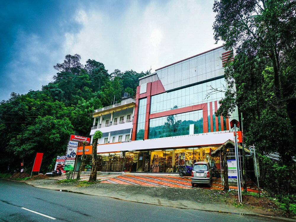 OYO 16617 Rayan Residency - last minute hotel in Munnar