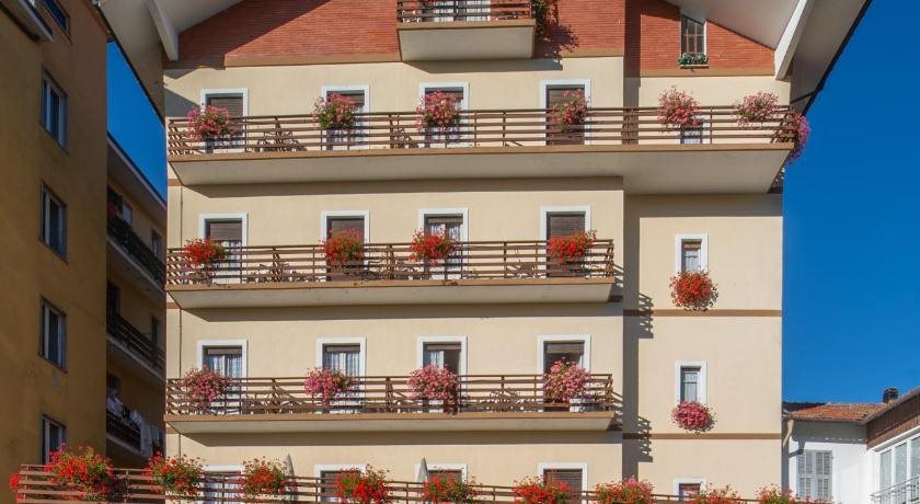 Miramonti - carbon neutral hotel in Calizzano