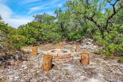 Copper Canyon Hideaway in Canyon Lake, United States