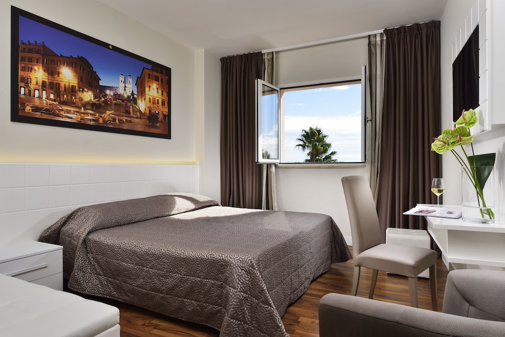 Hotel Isola Sacra Rome Airport — 4-Star Luxury Hotel in Fiumicino-Isola Sacra, Italy