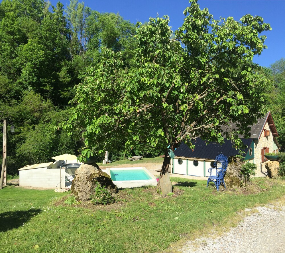 Domaine des Espinassières in Tarascon-Sur-Ariege, France