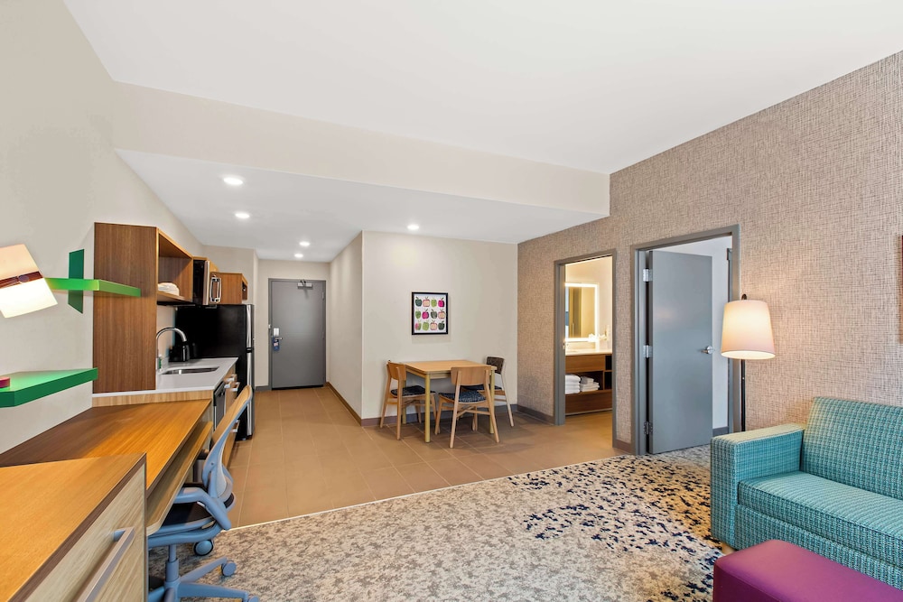 Home2 Suites By Hilton Hendersonville - photo 17