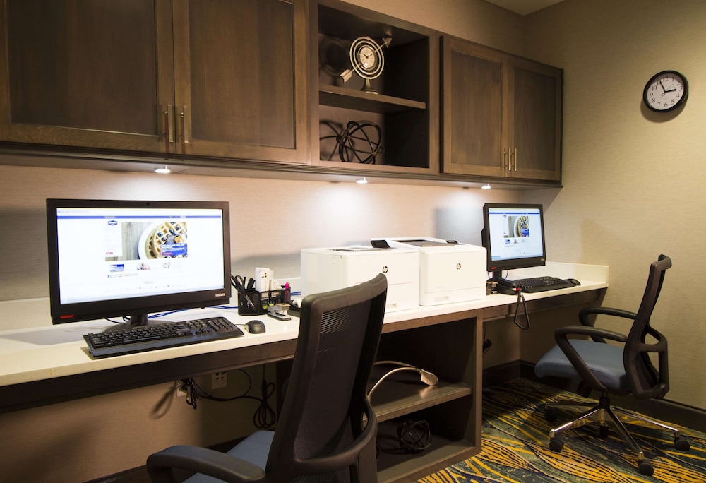 Hampton Inn Decatur Mt. Zion - photo 35