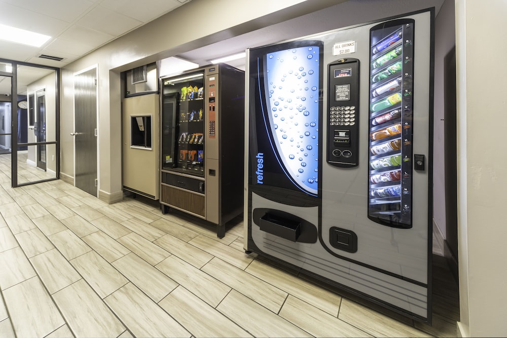 BridgePointe Inn & Suites - photo 19