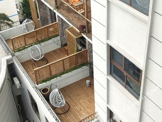 Sunshine Holiday Hotel - carbon neutral hotel in Beihai