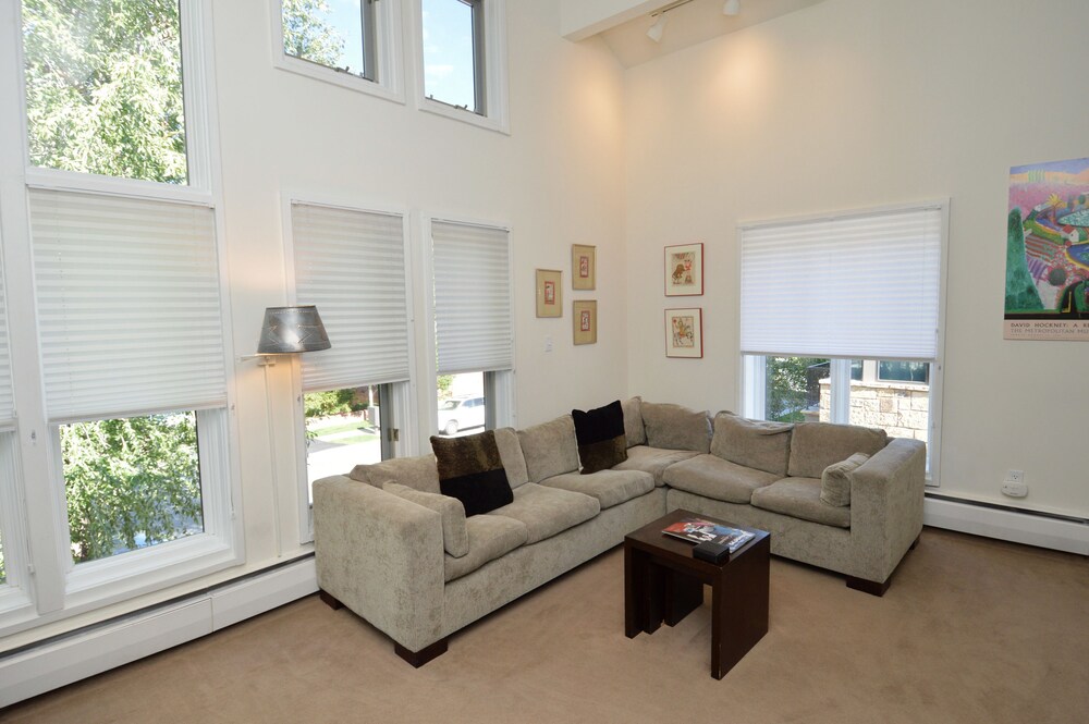 Old Hundred by Frias Properties - photo 17