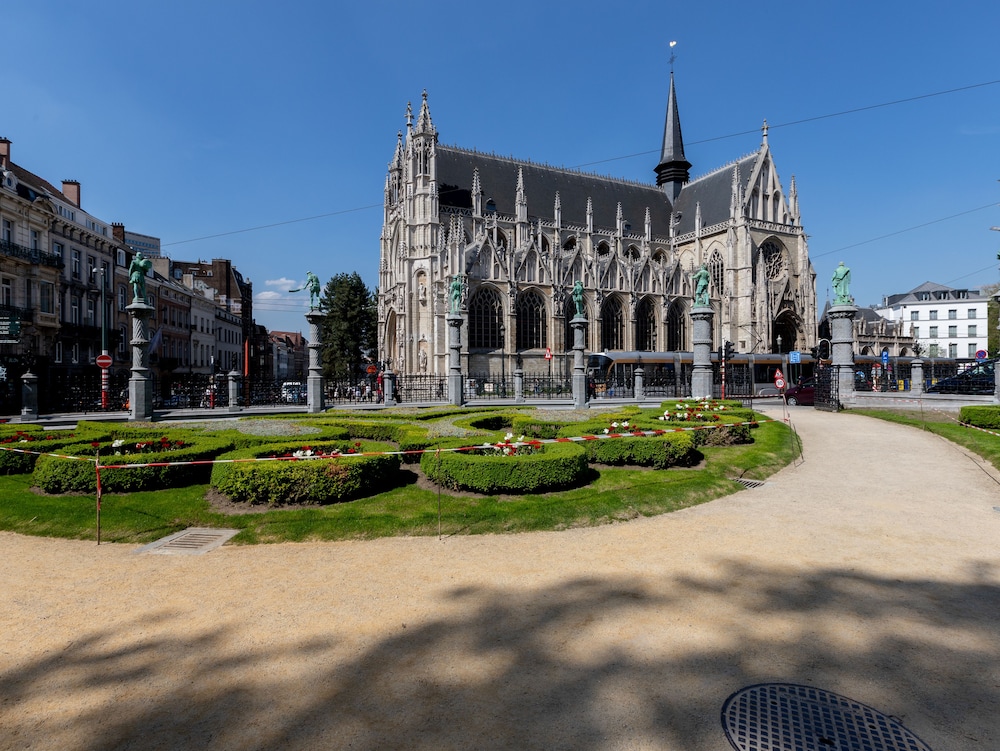 Sweet Inn Apartments Sablons — 4-Star Luxury Hotel in Brussels, Belgium