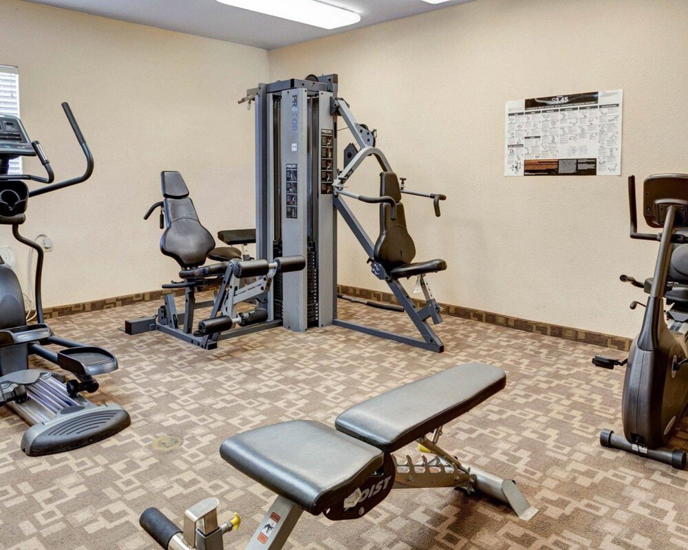 Suburban Extended Stay LaPlace - photo 21