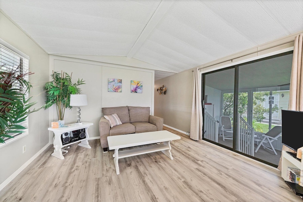 7324 Candace Lane in Port Charlotte, United States