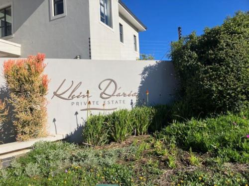 Songbird D’Aria Cape Town luxury house on Wine Estate