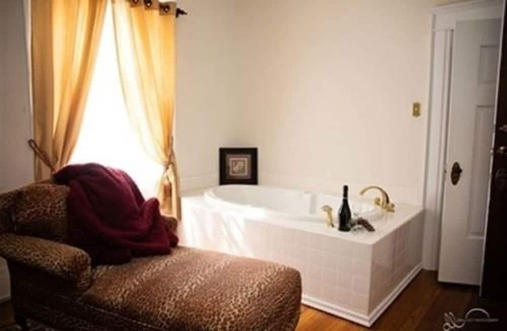 Michael's Mansion - photo 21