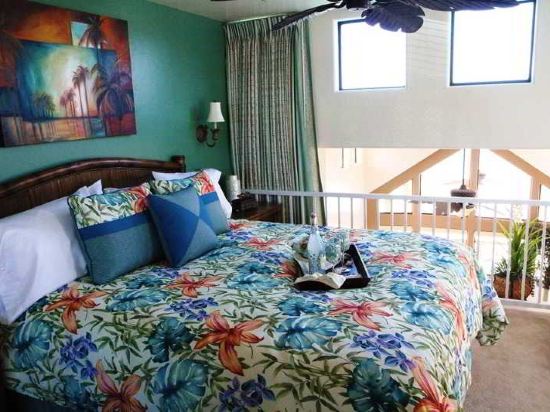 Pirate Cove Resort & Marina - photo 9