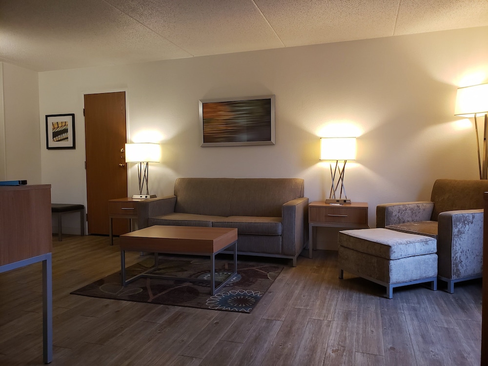 Holiday Inn Express Pittsburgh North by IHG - photo 21
