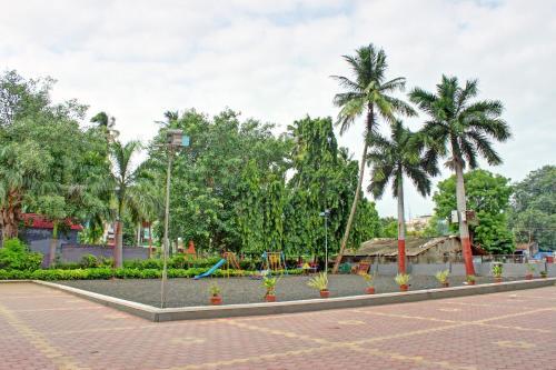 Hotel Corona — hotel in Bharuch