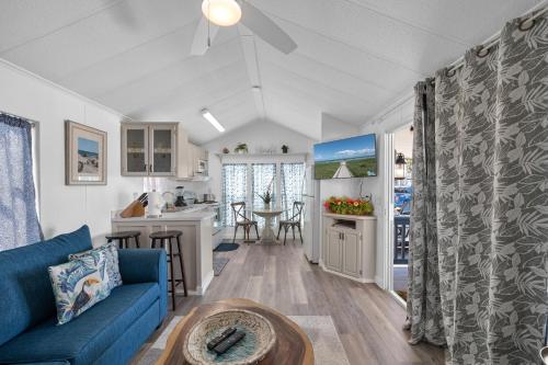 LIV Resort Private Jacuzzi and Pet Friendly — hotel in Port Isabel