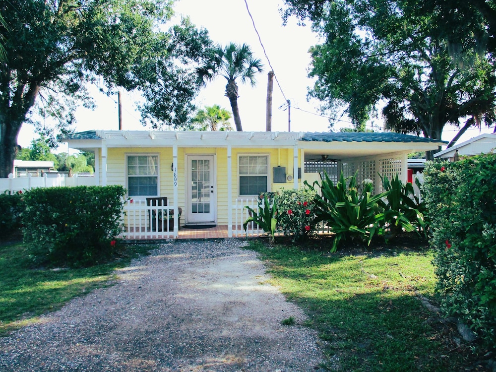 Pirate's Pointe Resort - photo 8