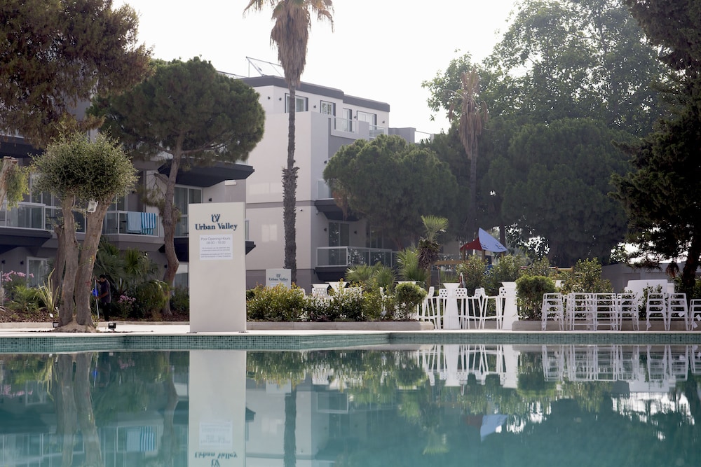 Sundown Court Leisure Resort in Saint John, Malta