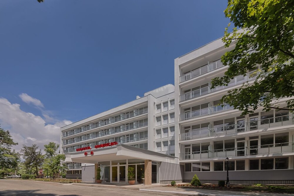 Hotel Narcis - carbon neutral hotel in Constanta