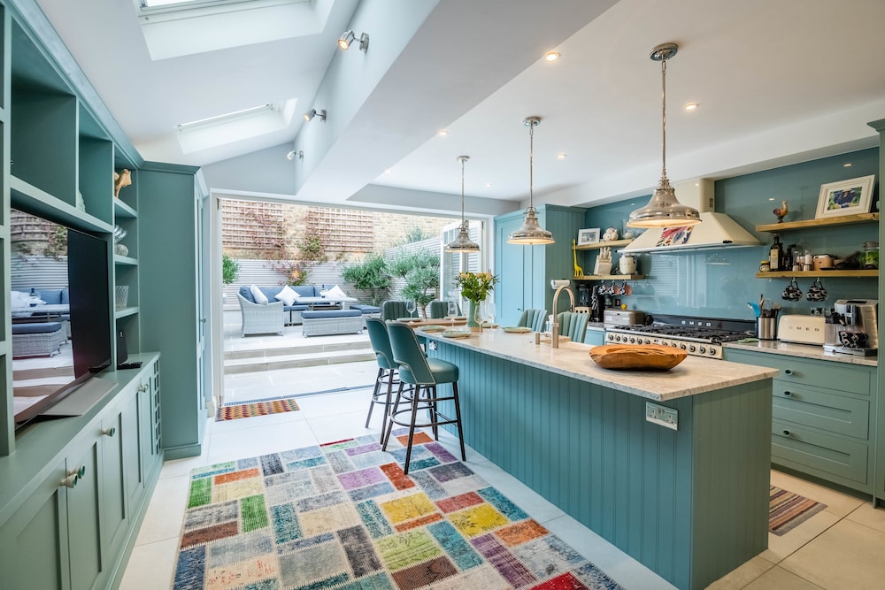 Immaculate Designer Home in Wandsworth — 4-Star Luxury Hotel in London, United Kingdom
