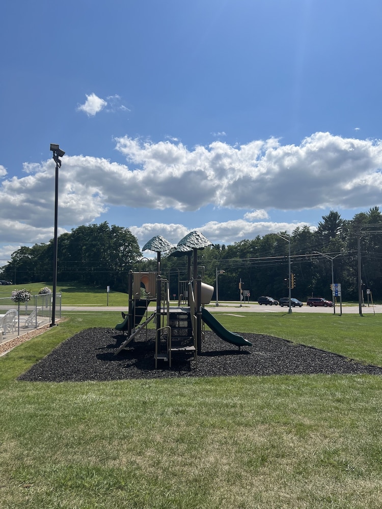 All Star Inn & Suites - photo 387