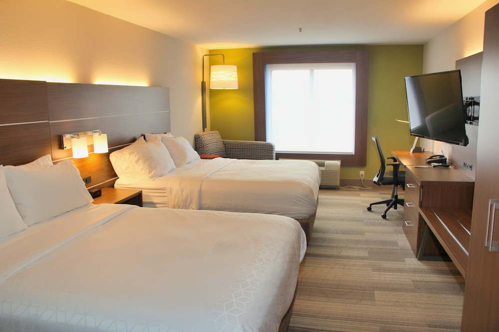 Holiday Inn Express & Suites Douglas by IHG - photo 23