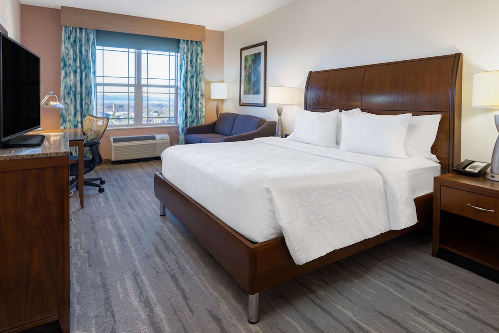 Hilton Garden Inn Roanoke - photo 24