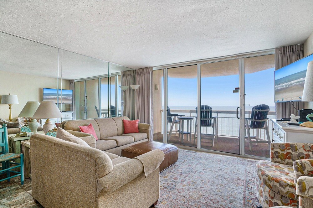 1011 Waters Edge Resort 2 Bedroom Condo by RedAwning - photo 9