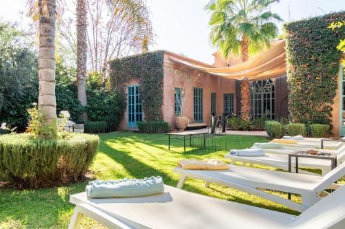 Villa Pauline with private pool & jacuzzi hotel service and no insight — 4-Star Luxury Hotel in Marrakesh, Morocco