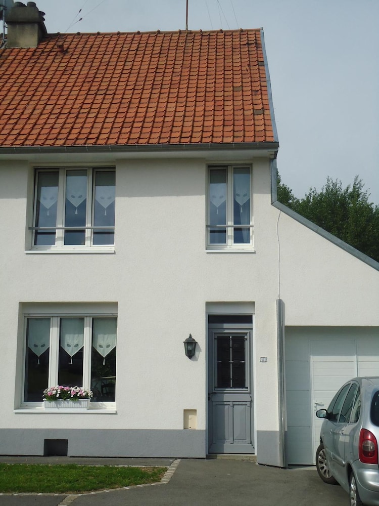 La Mansarde — hotel in Montreuil