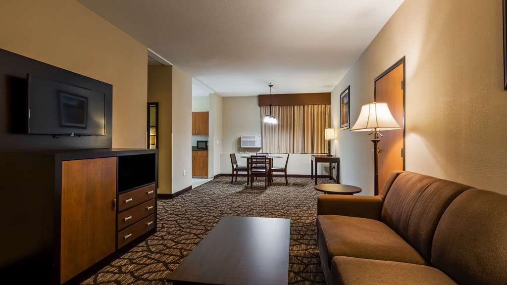 Best Western Plus Vancouver Mall Dr. Hotel & Suites - photo 21