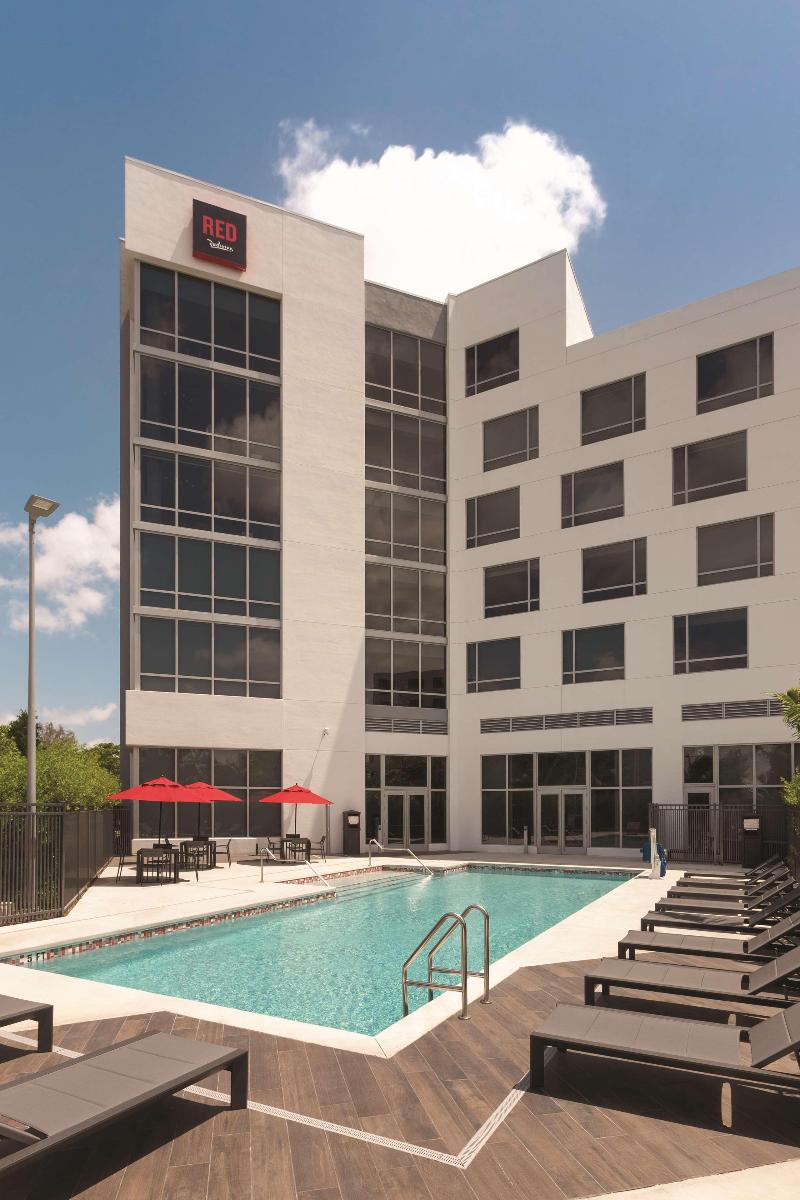 Kompose Boutique Hotel Miami Airport - photo 33