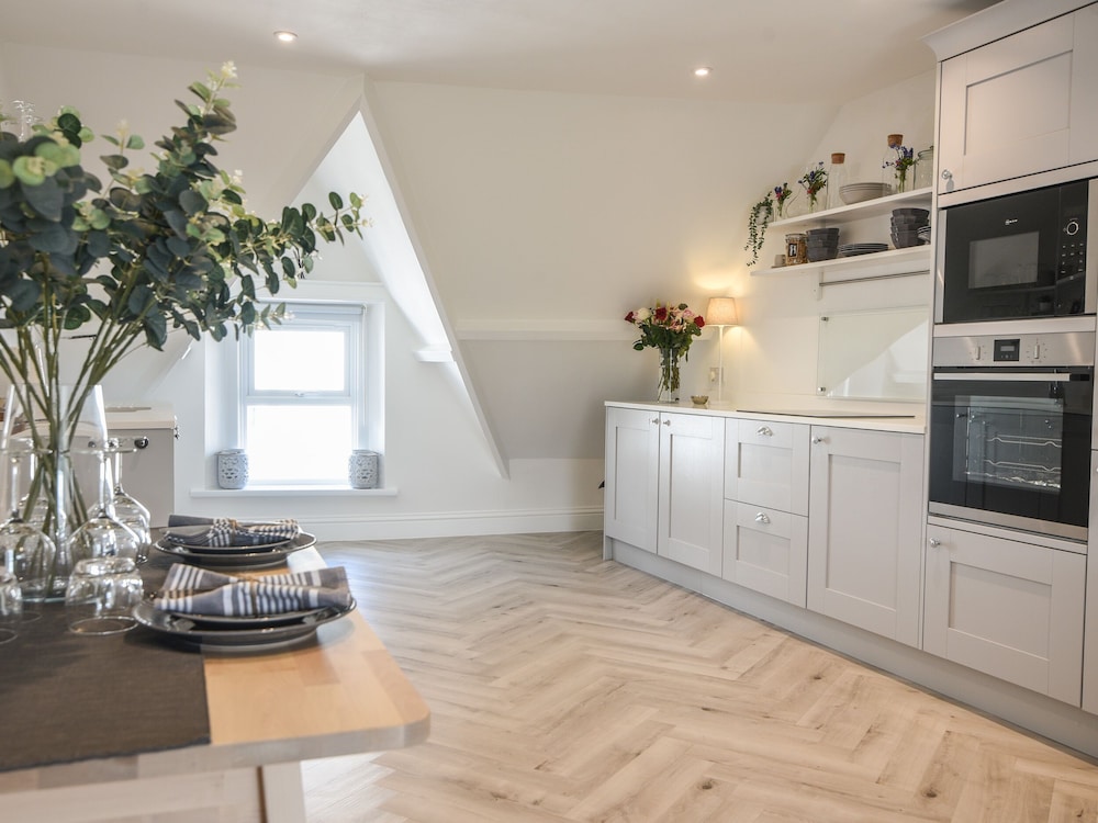 Fore Street House Apartment 3 — 4-Star Luxury Hotel in Seaton, United Kingdom