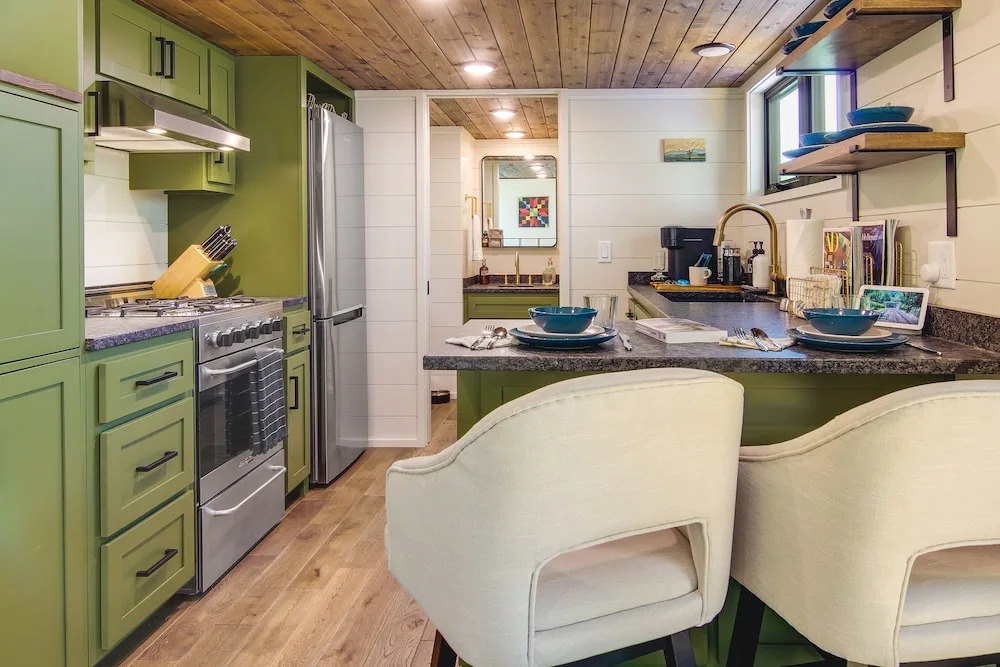 Upscale Modern Tiny Cabin on Cane River - photo 13