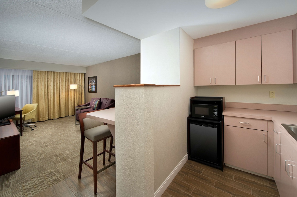 Hampton Inn Rochester Greece - photo 11