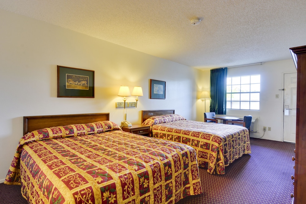 Windcrest Inn and Suites - photo 12