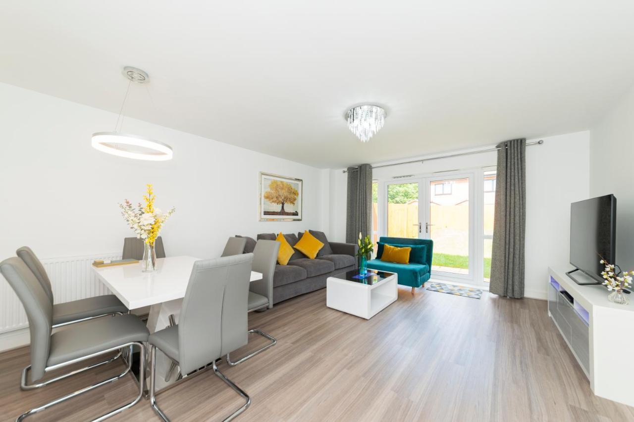 Greenfield Modern 3br Home Southcote Lane Reading