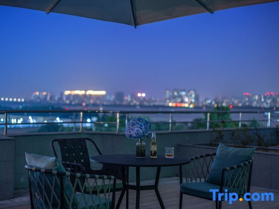 Manxin Hotel Nanjing Mufu Shanju — 4-Star Luxury Hotel in Nanjing, People's Republic of China
