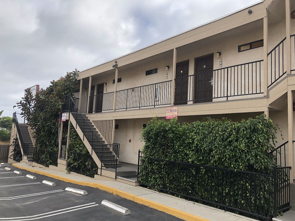 Moonlight Beach Motel - photo 41