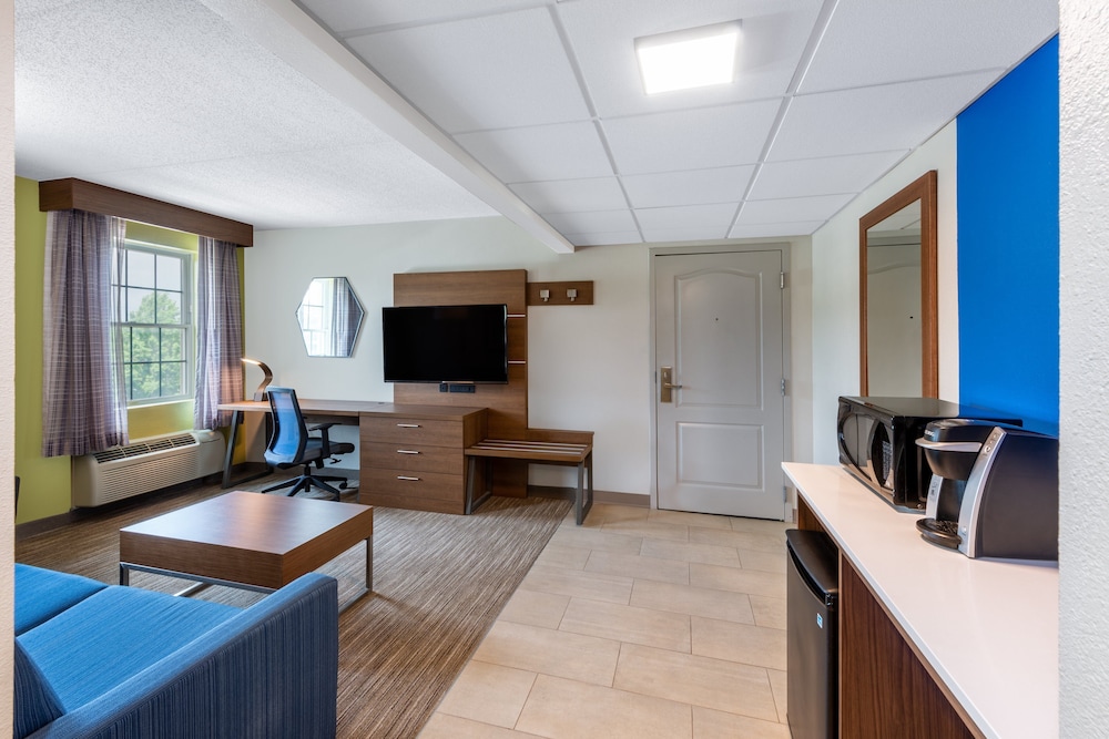 Holiday Inn Express State College at Williamsburg Square by IHG - photo 9