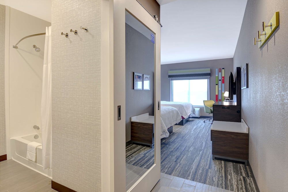 Hampton Inn & Suites Canal Winchester Columbus - photo 18