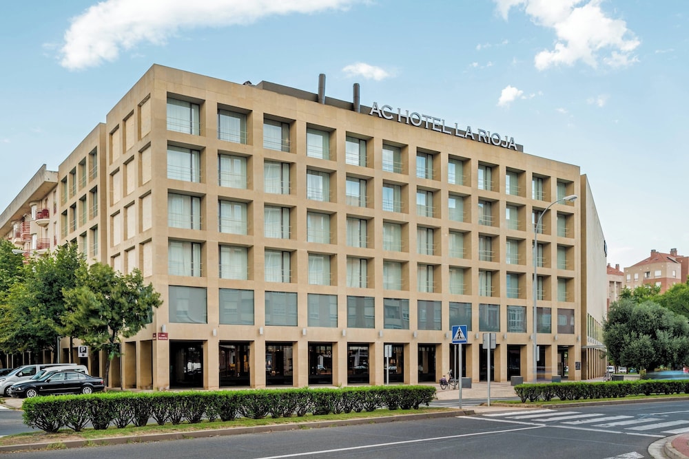 AC Hotel La Rioja by Marriott - carbon neutral hotel in Logrono