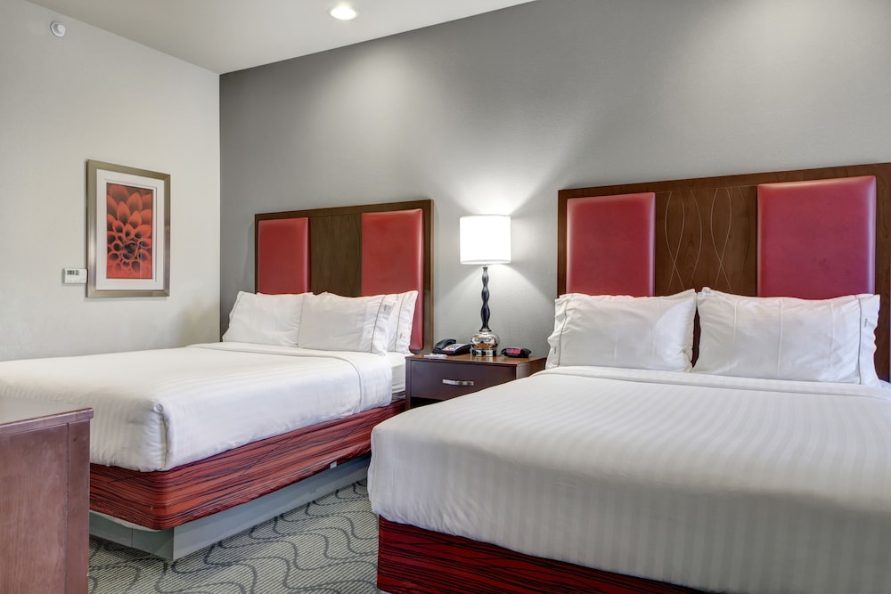 Holiday Inn Express & Suites Oklahoma City North by IHG - photo 6