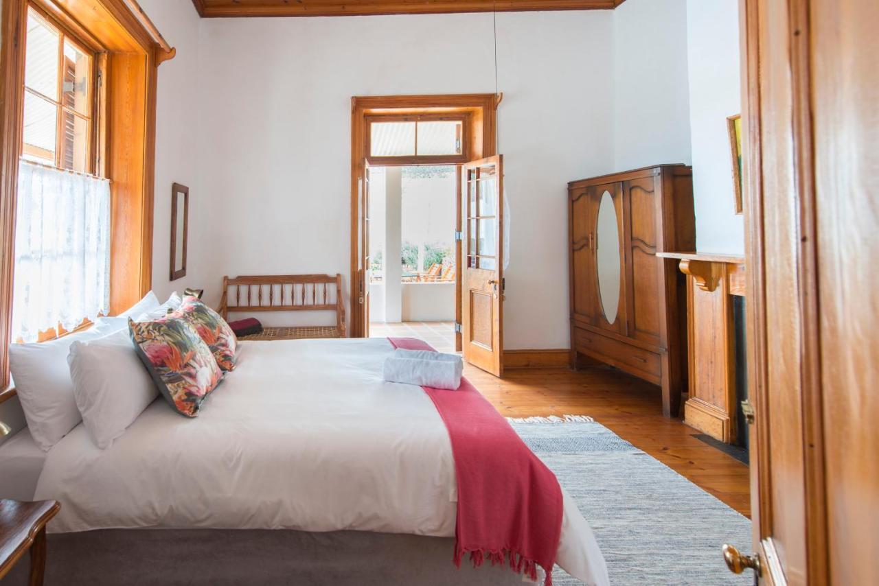 Ravenscliff Manor - last minute hotel in Oudtshoorn